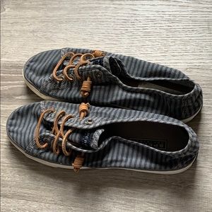 Sperry Striped Canvas Shoes Women’s  Size 10